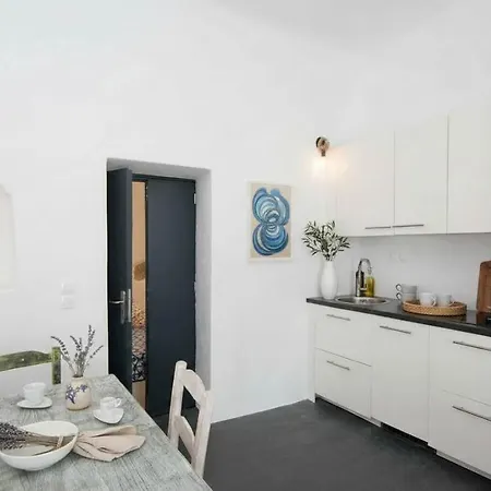 Dionysos Wine Authentic 2 Bd Santorini *