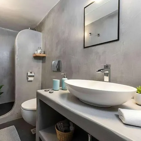 Dionysos Wine Authentic 2 Bd Santorini *
